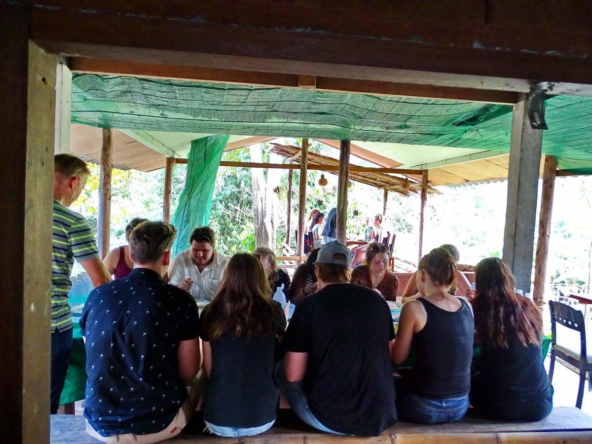 דירות צ'יאנג ריי Hill Tribe Art House מראה חיצוני תמונה