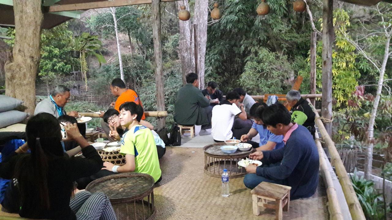 דירות צ'יאנג ריי Hill Tribe Art House מראה חיצוני תמונה